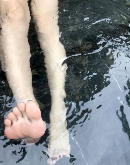 丰满女房东的婬乱生活电影_剧情片免费全集观看