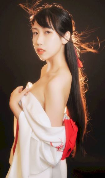 亚洲女色窝窝7777777_BD版国语迅雷下载